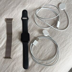 Apple Watch SE with Accessories